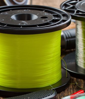 The Difference Between Monofilament & Fluorocarbon Fishing Line The Difference Between Monofilament and Fluorocarbon Fishing Line